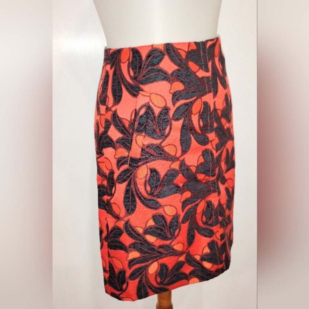 ANN TAYLOR TAPESTRY SKIRT NWOT